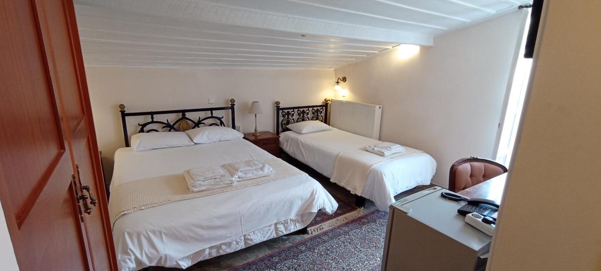 Byron Traditional Hotel 나플리오 객실 사진
