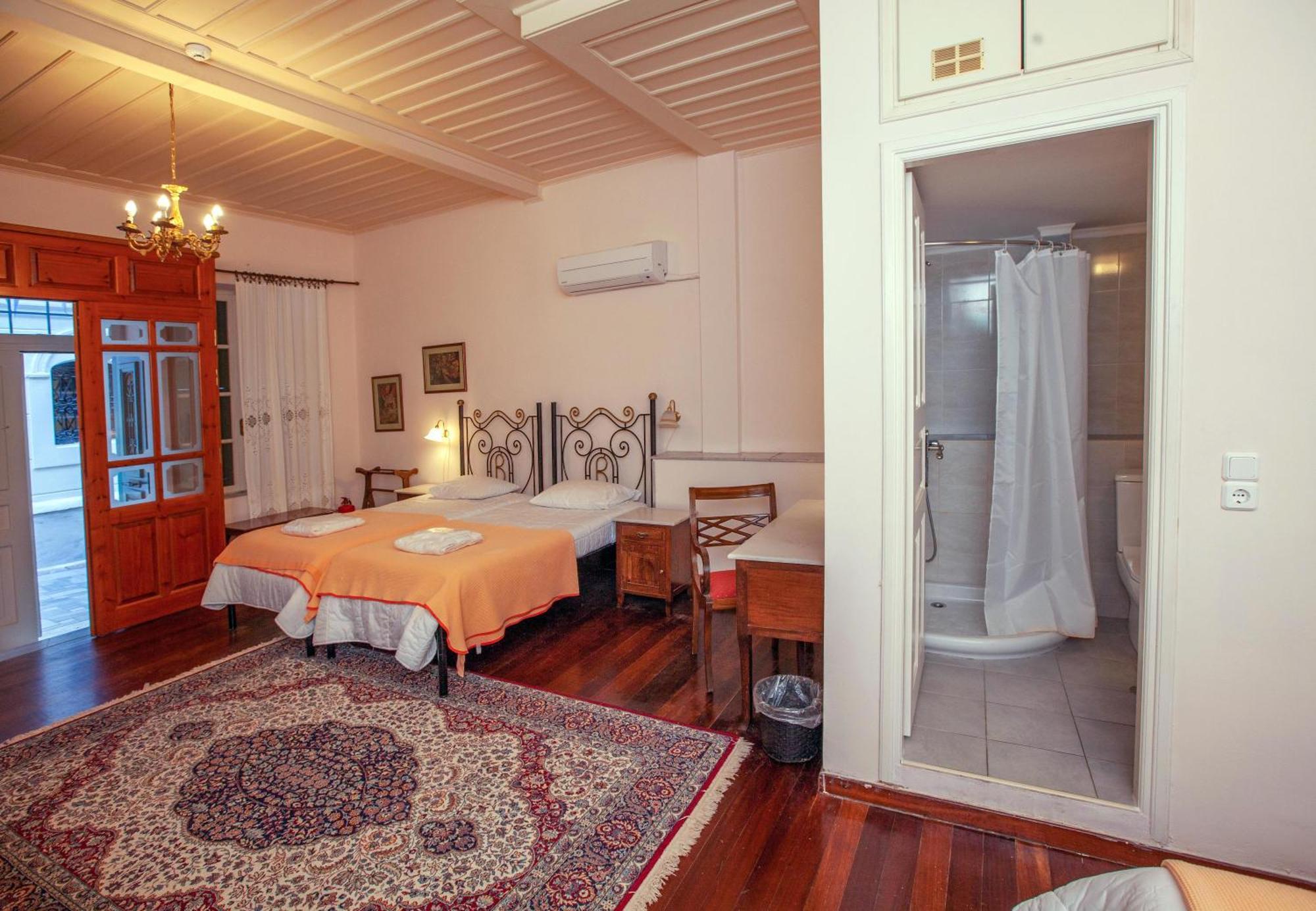 Byron Traditional Hotel 나플리오 객실 사진
