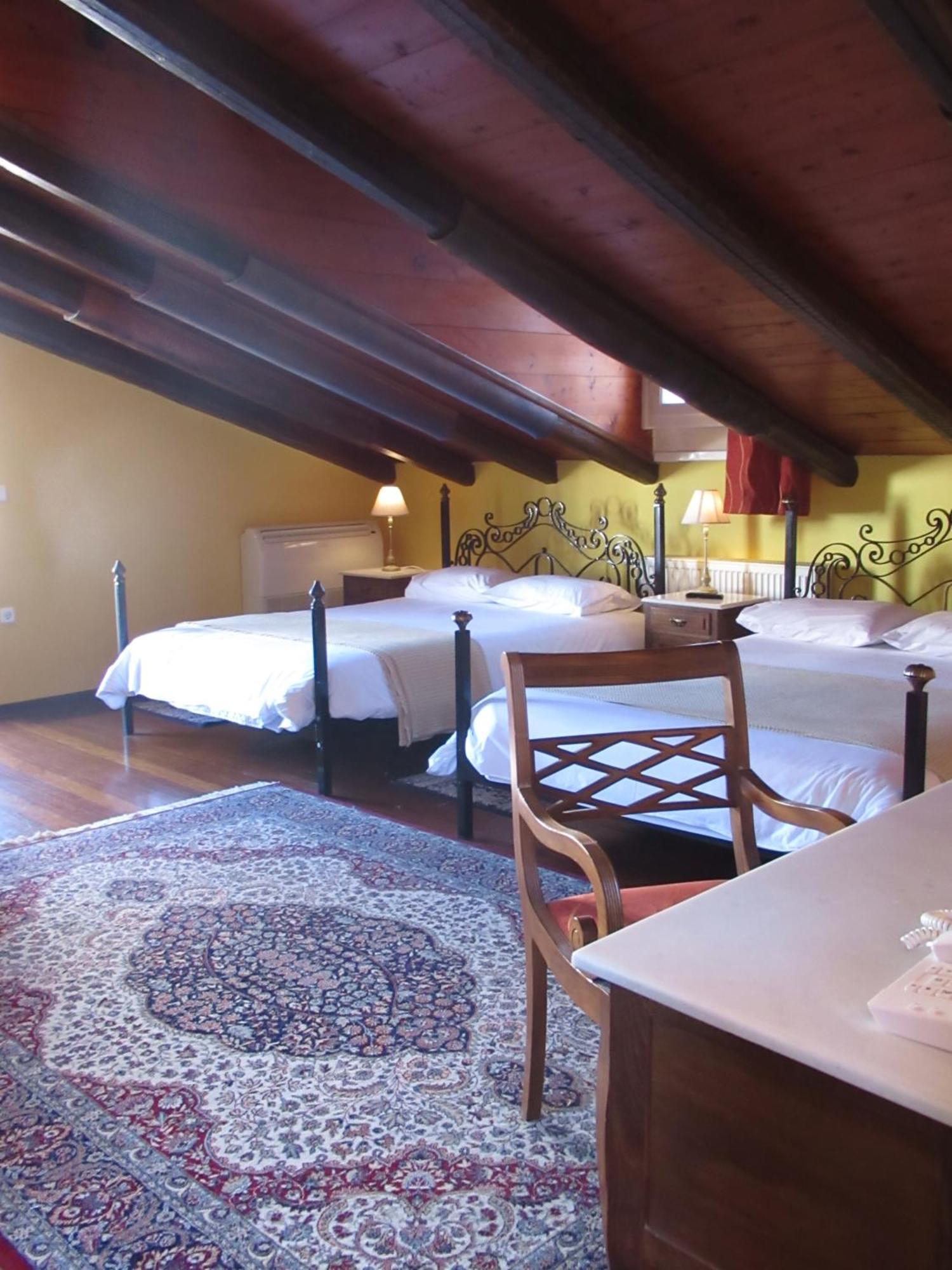 Byron Traditional Hotel 나플리오 외부 사진